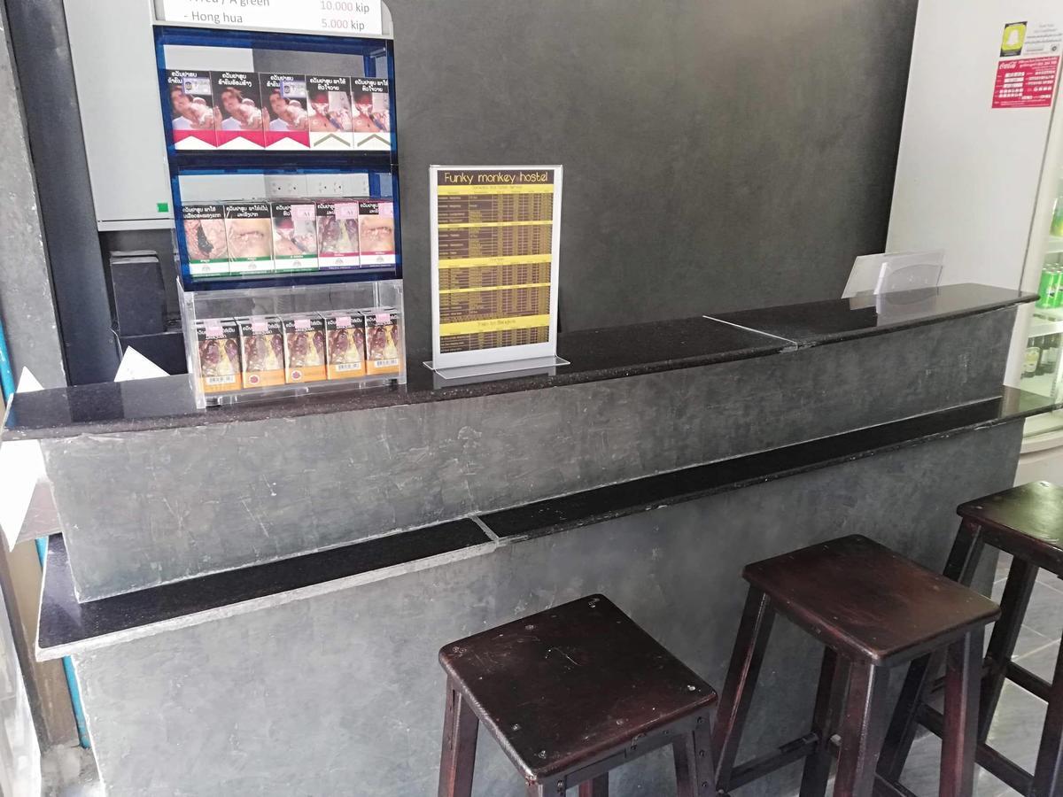 Funky Monkey Hostel Viêng Chăn Ngoại thất bức ảnh